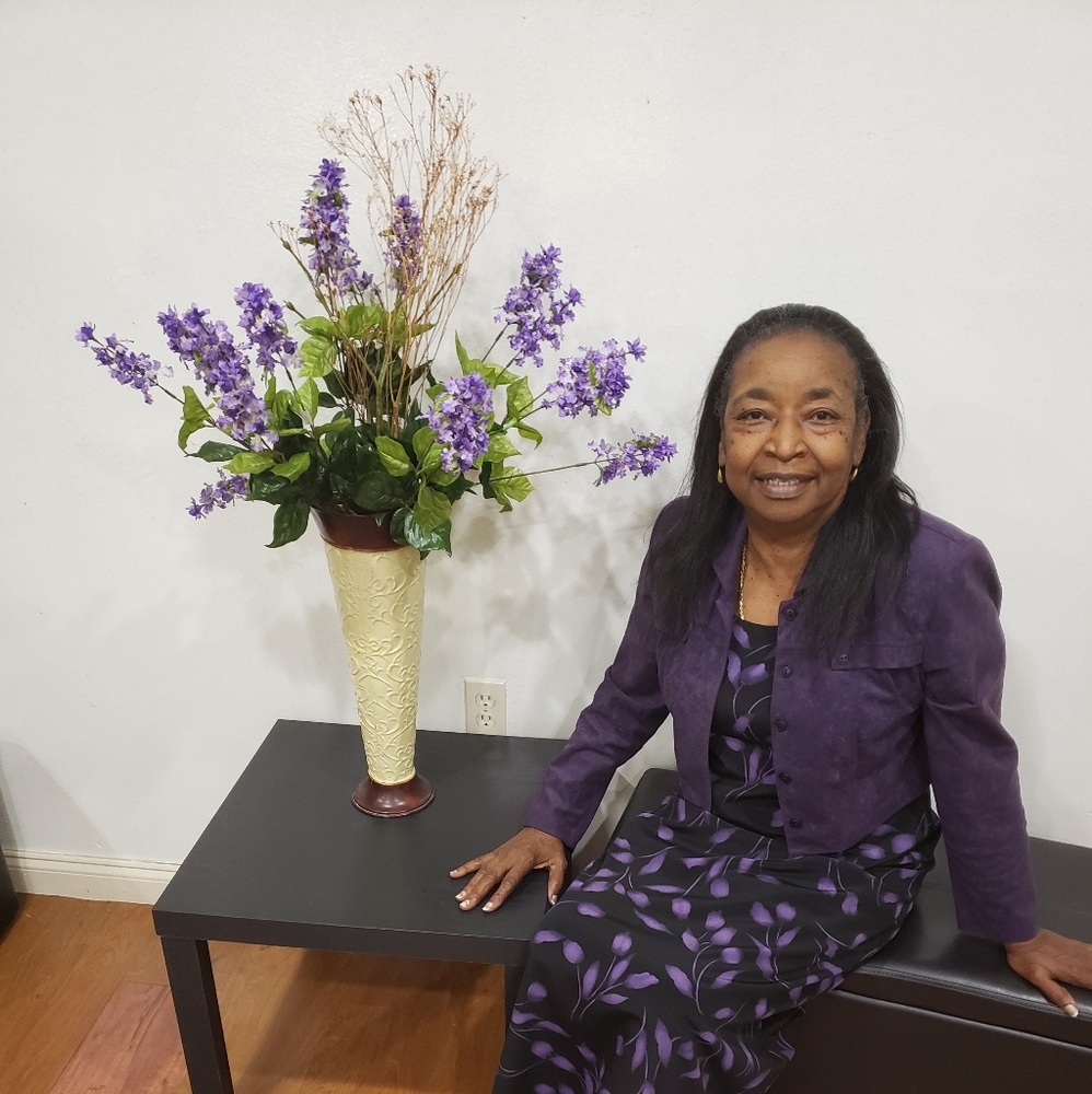 Meet your Posher, Elizabeth